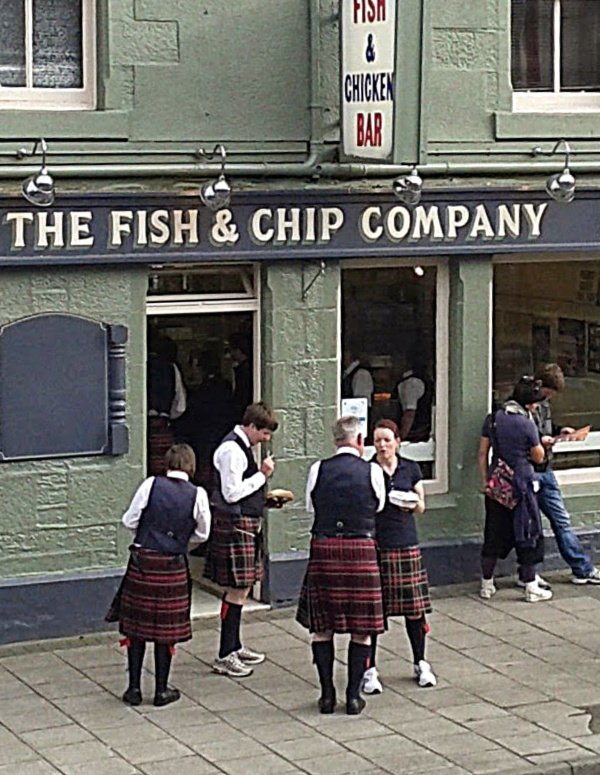 Pipe band refuelling