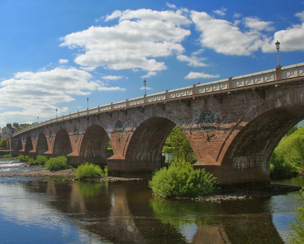 Perth bridge by John Smeaton, opened in 1771