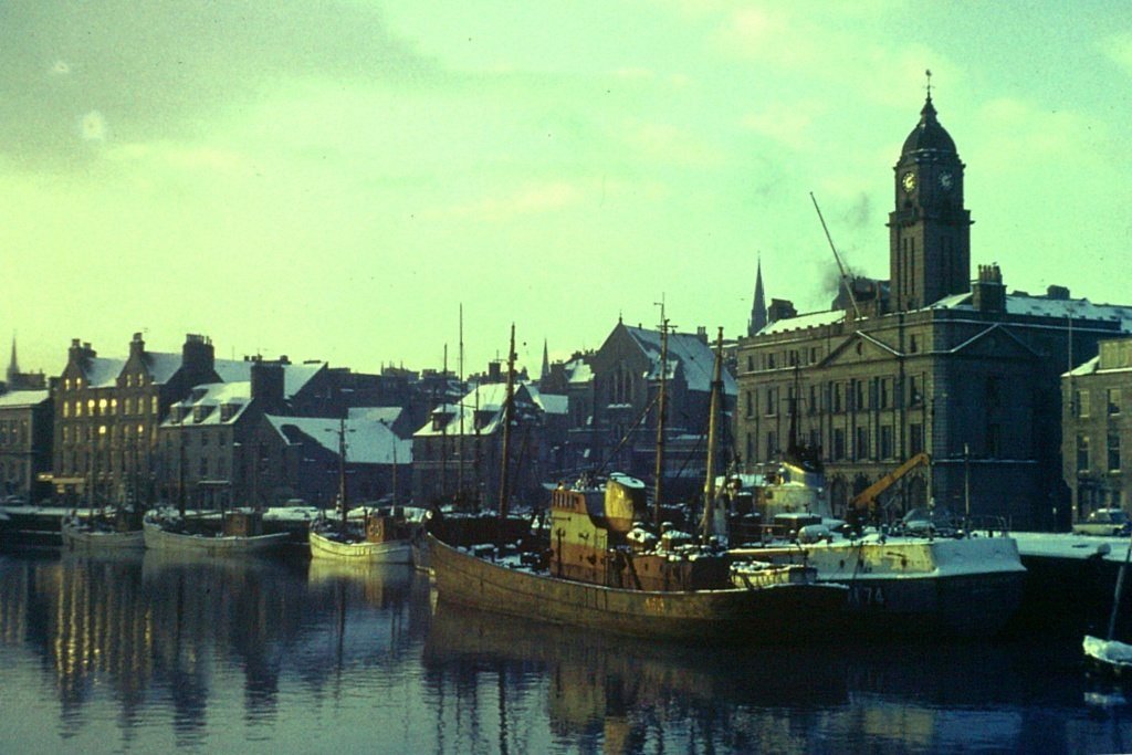 Aberdeen harbour, Dec 1967 Aberdeen harbour, Dec 1967