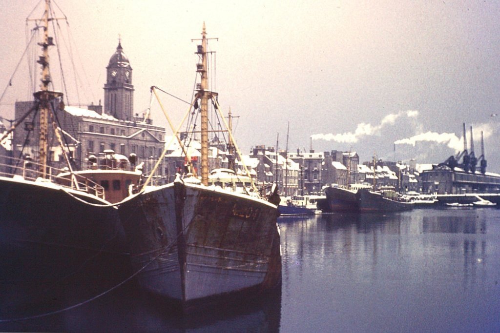 Aberdeen harbour, Dec 1967 Aberdeen harbour, Dec 1967