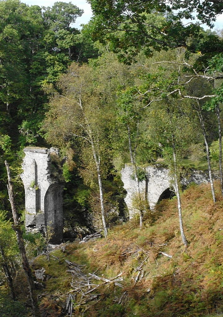 The ruinous High Bridge near Spean Bridge The ruinous High Bridge near Spean Bridge